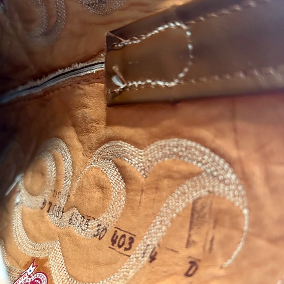 Handcrafted Leather Cowboy Boots